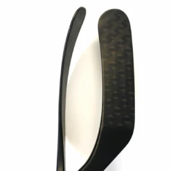 Travis Dermott Pro Stock - Warrior Alpha DX (NHL) -Hockey Stick Man Dermott.B6MC.AS1 e5952a03 676f 42cb af00 fad6cd81468a