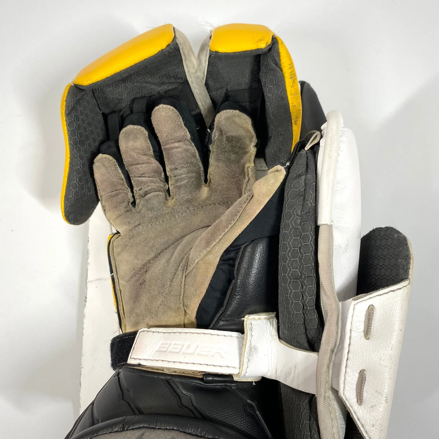 Bauer Vapor HyperLite - Used Pro Stock Goalie Blocker (White/Yellow/Black) 5 Bauer Vapor HyperLite - Used Pro Stock Goalie Blocker (White/Yellow/Black) - Image 3