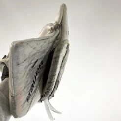 Bauer Vapor 2X Pro - Used Pro Stock Goalie Glove (White) -Hockey Stick Man Photo2023 06 15 23449PM